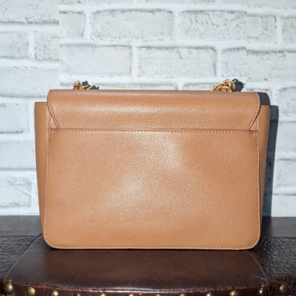 Tory Burch Britten Large Adjustable Shoulder Bag in Bark Leather, Logo - Picture 6 of 16